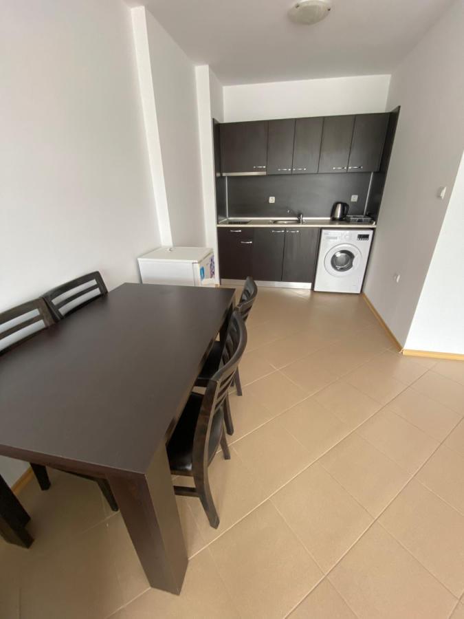 Holiday Apartments Grand Kamelia Pantai Sunny Luaran gambar