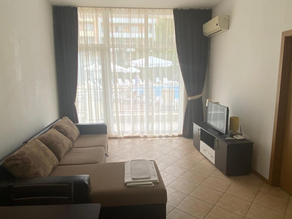 Holiday Apartments Grand Kamelia Pantai Sunny Luaran gambar